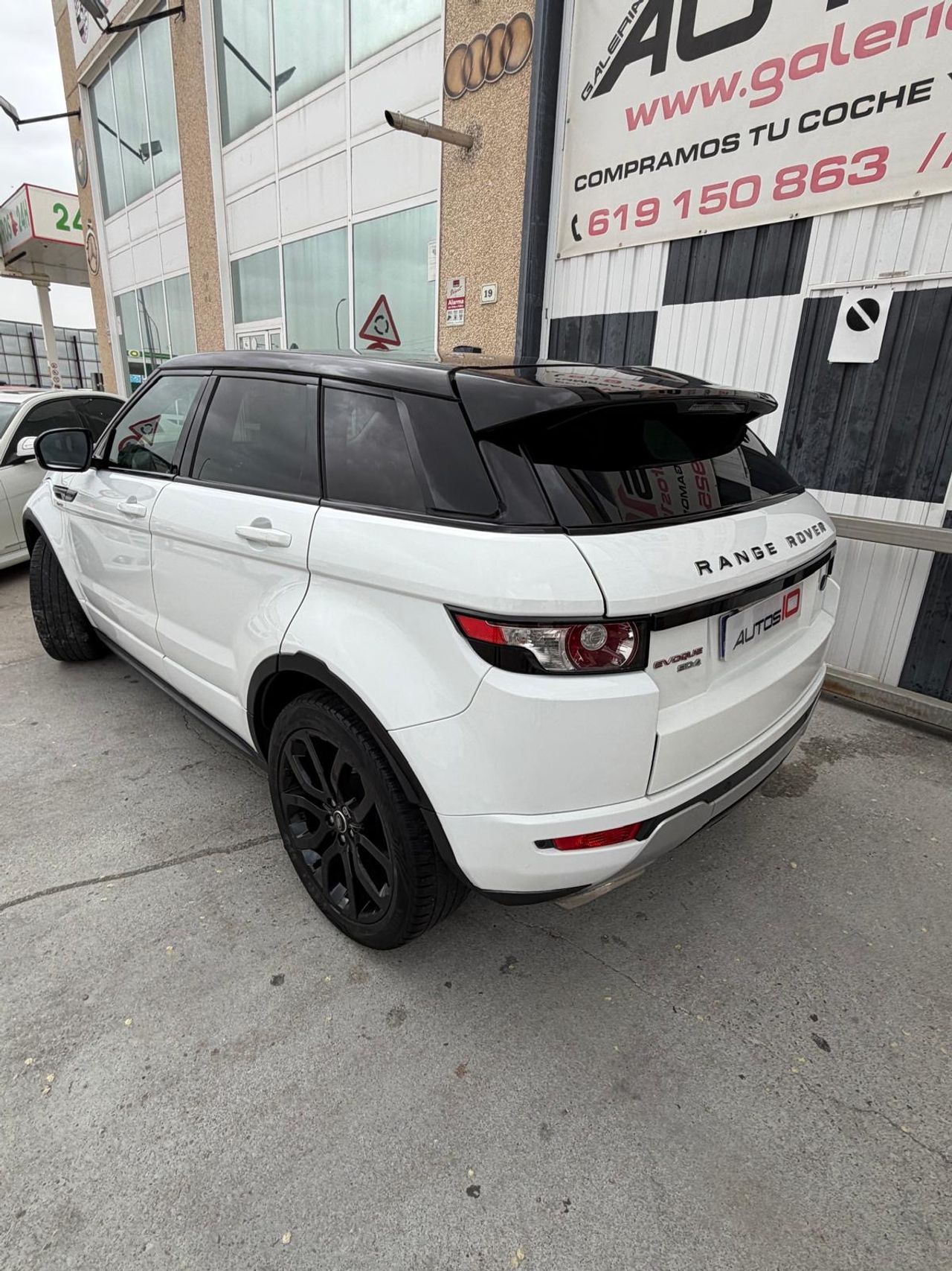 Land-Rover Range Rover Evoque  2.2L SD4 4x4 Prestige Auto 190cv - Foto 6