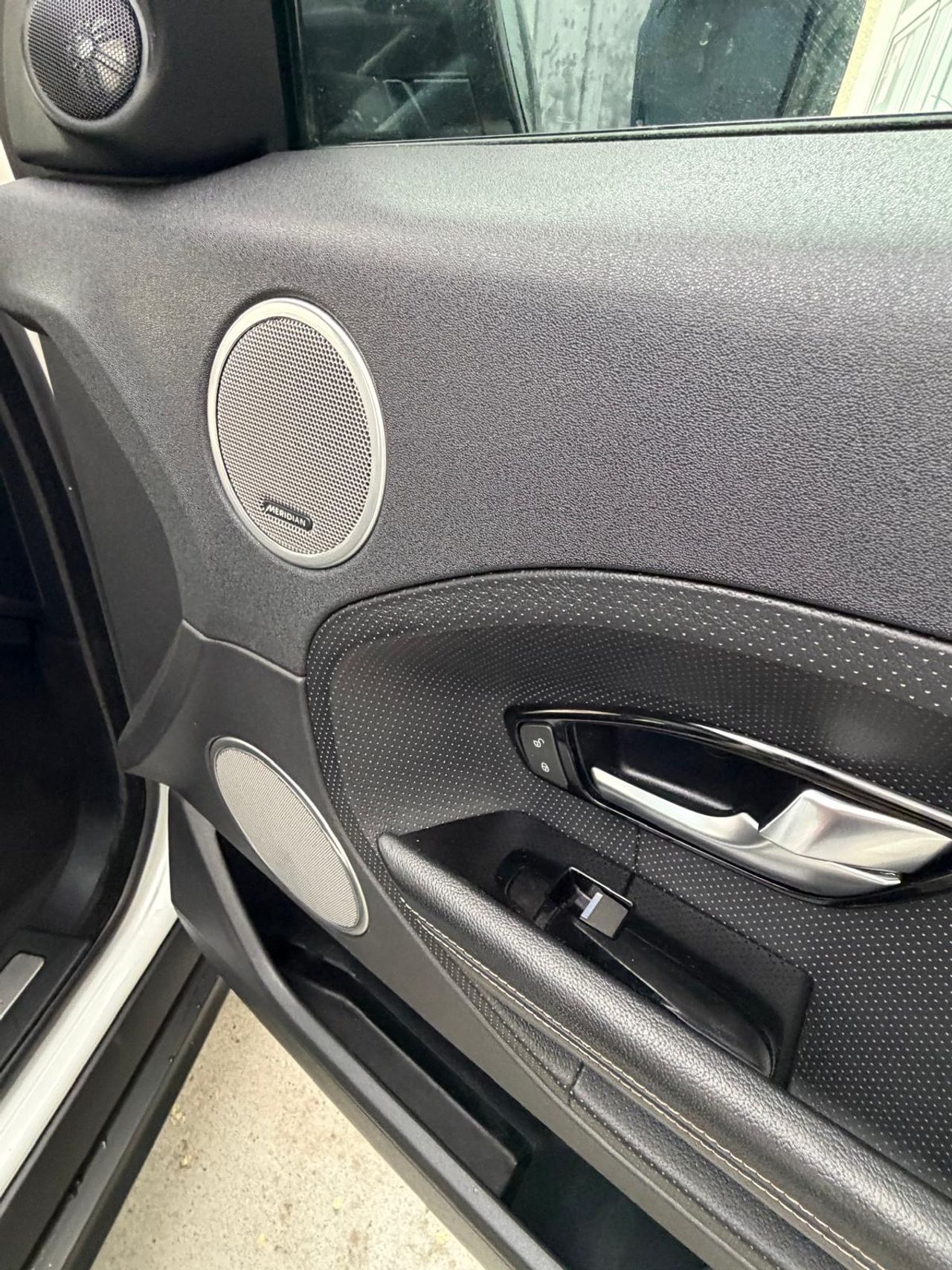 Land-Rover Range Rover Evoque  2.2L SD4 4x4 Prestige Auto 190cv - Foto 14