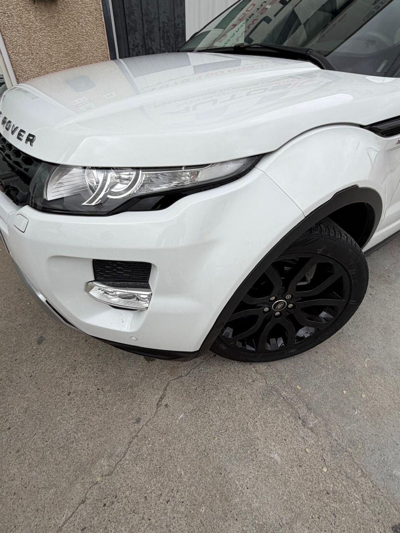Land-Rover Range Rover Evoque  2.2L SD4 4x4 Prestige Auto 190cv - Foto 3