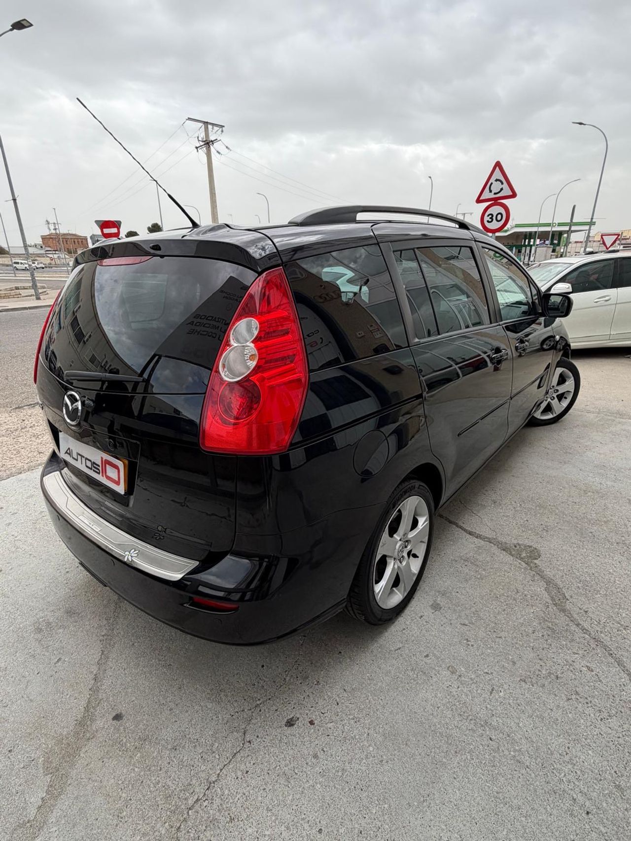 Mazda 5 2.0 diesel 7 plazas 143cv - Foto 8