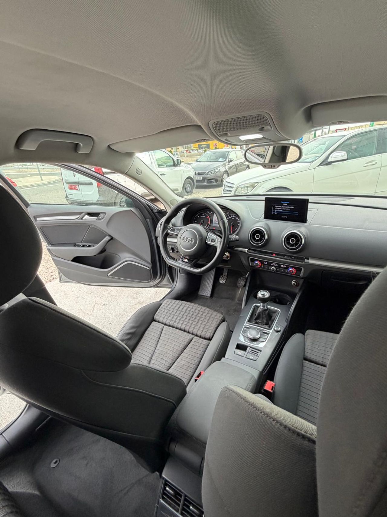 Audi A3 2.0 TDI 150CV S LINE - Foto 9