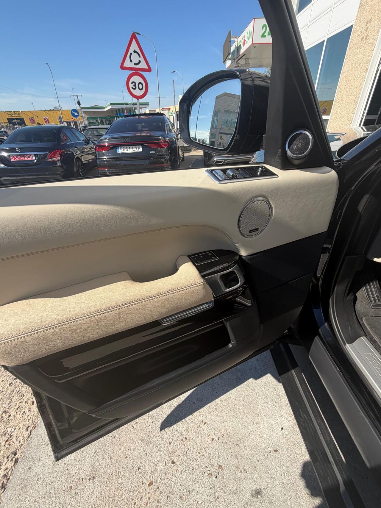 Land-Rover Range Rover 4.4 SDV8 VOGUE - Foto 17