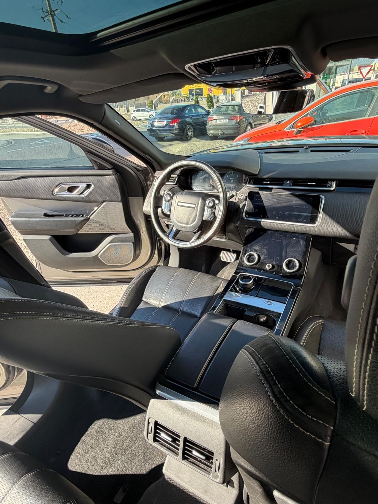 Land-Rover Range Rover Velar DIESEL 300CV DYNAMIC - Foto 13