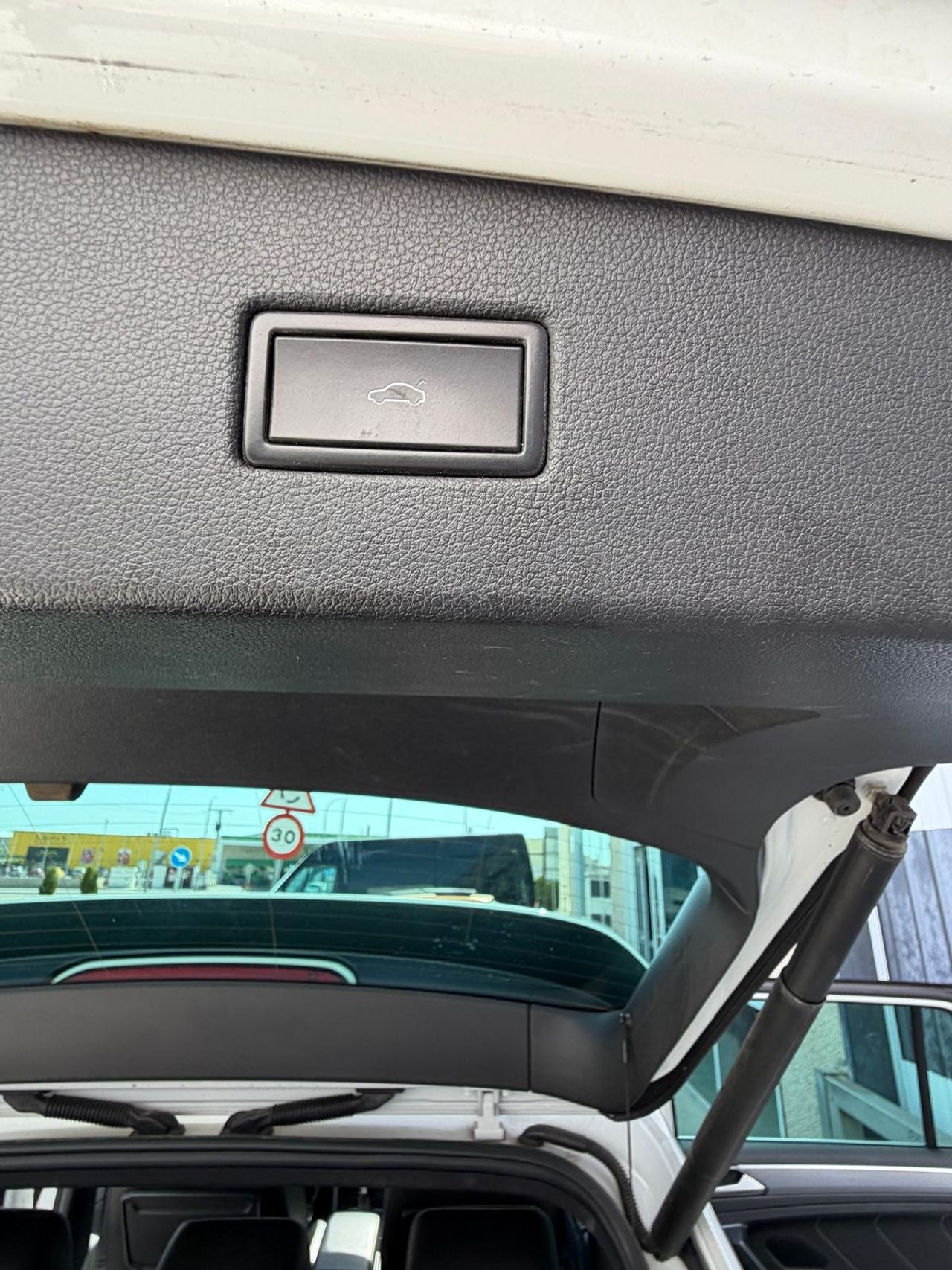 Volkswagen Tiguan R LINE 150CV FULL - Foto 9