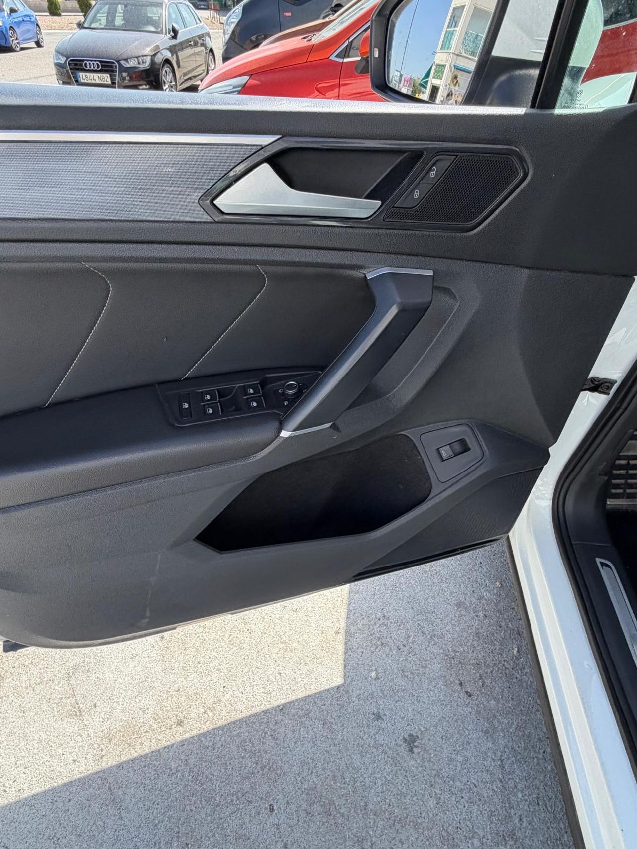 Volkswagen Tiguan R LINE 150CV FULL - Foto 16