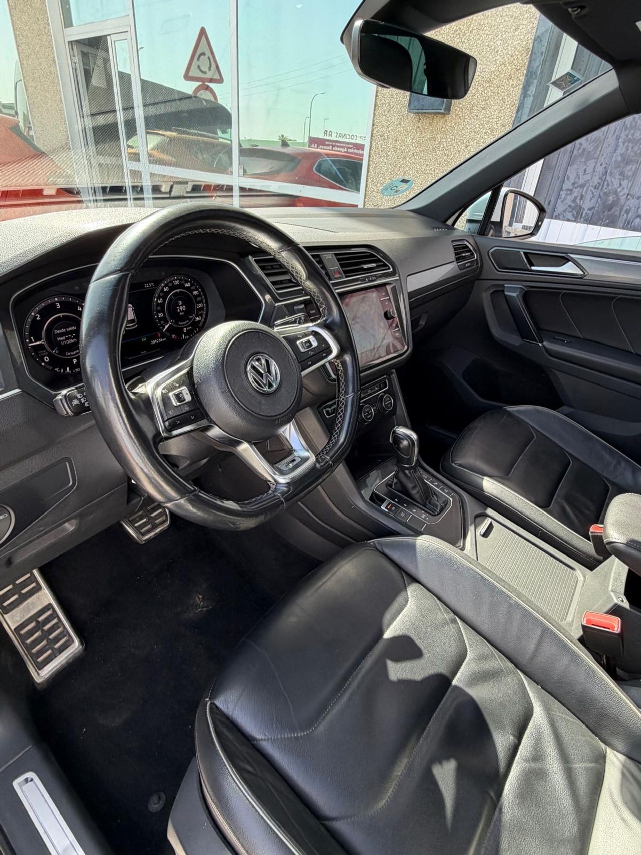 Volkswagen Tiguan R LINE 150CV FULL - Foto 18