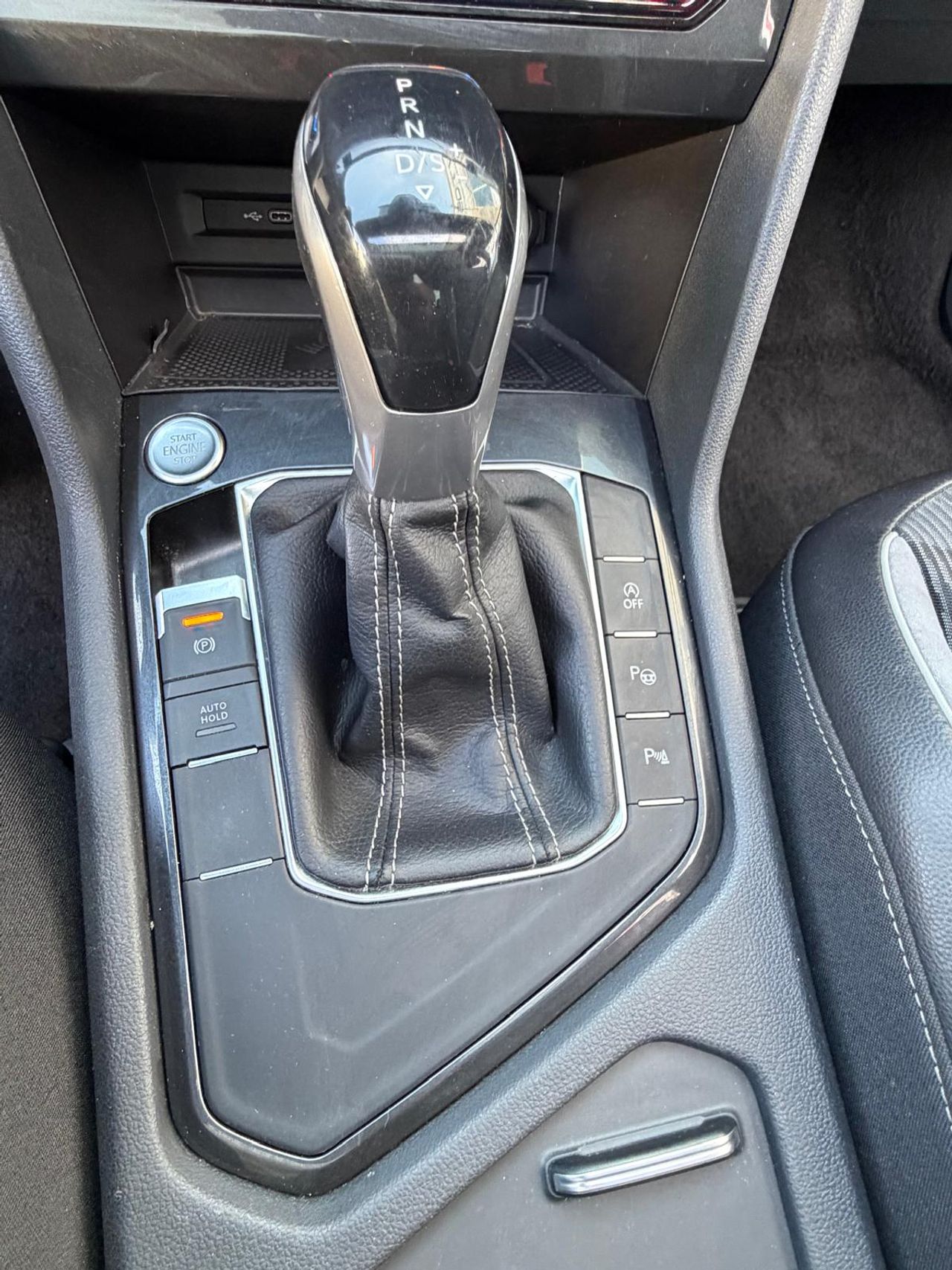 Volkswagen Tiguan 150cv R LINE - Foto 18