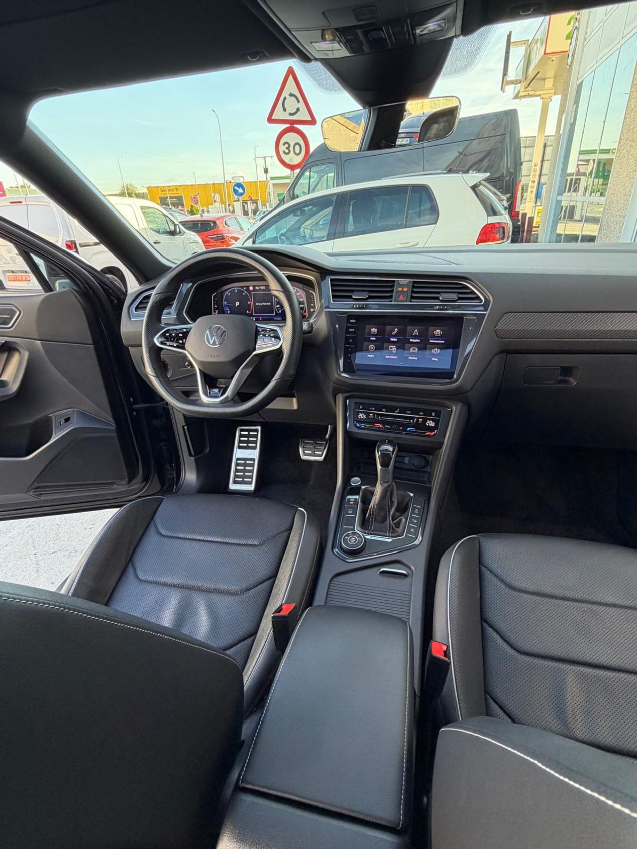 Volkswagen Tiguan  Allspace RLine 2.0 TDI DSG 4Motion - Foto 17