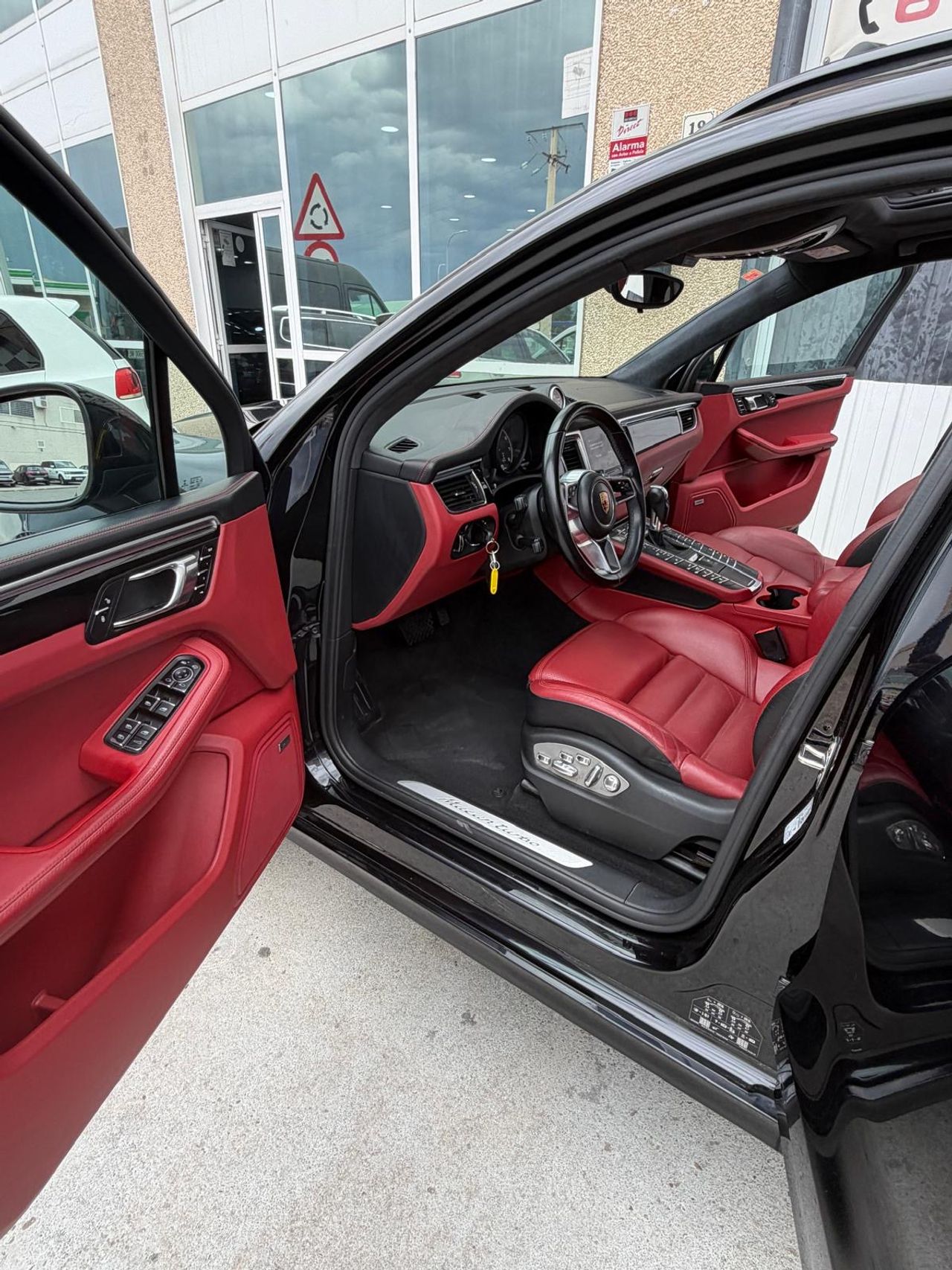 Porsche Macan TURBO 400CV - Foto 18