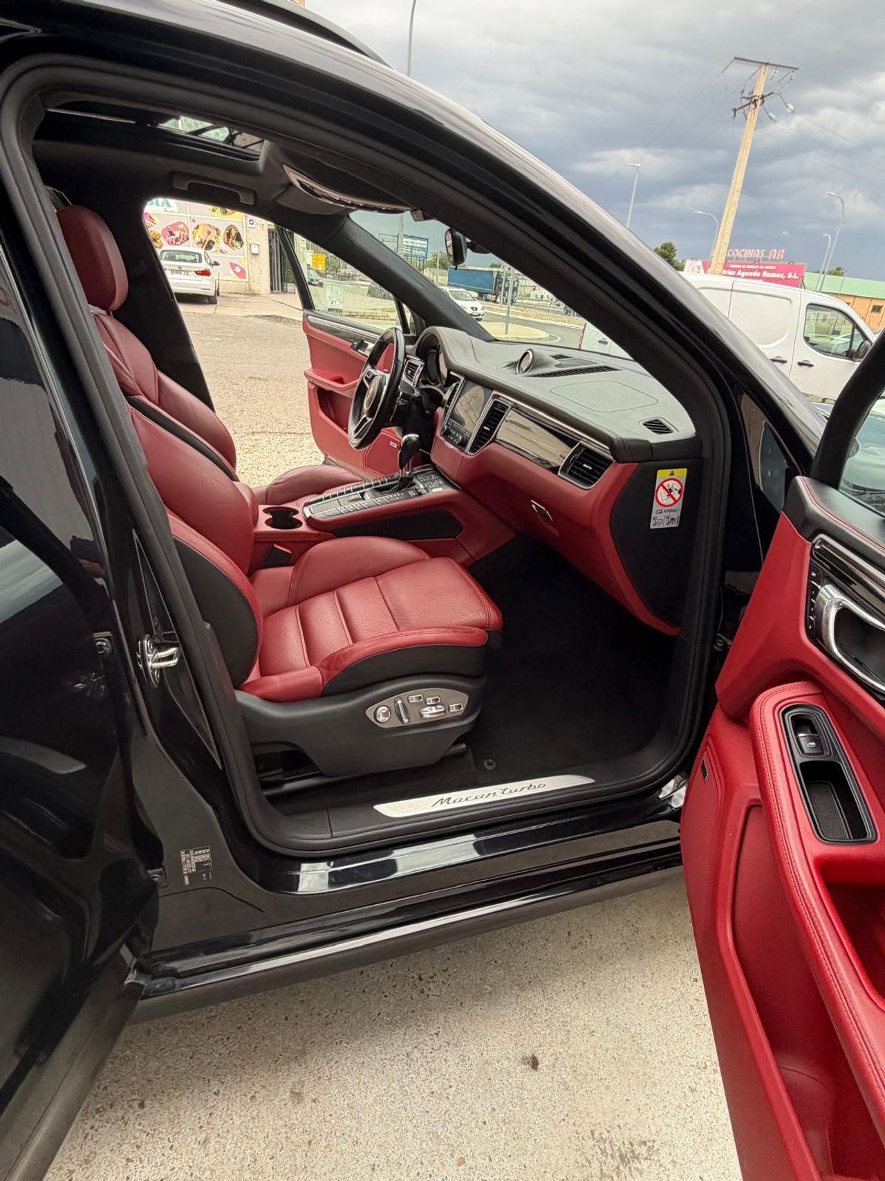 Porsche Macan TURBO 400CV - Foto 7