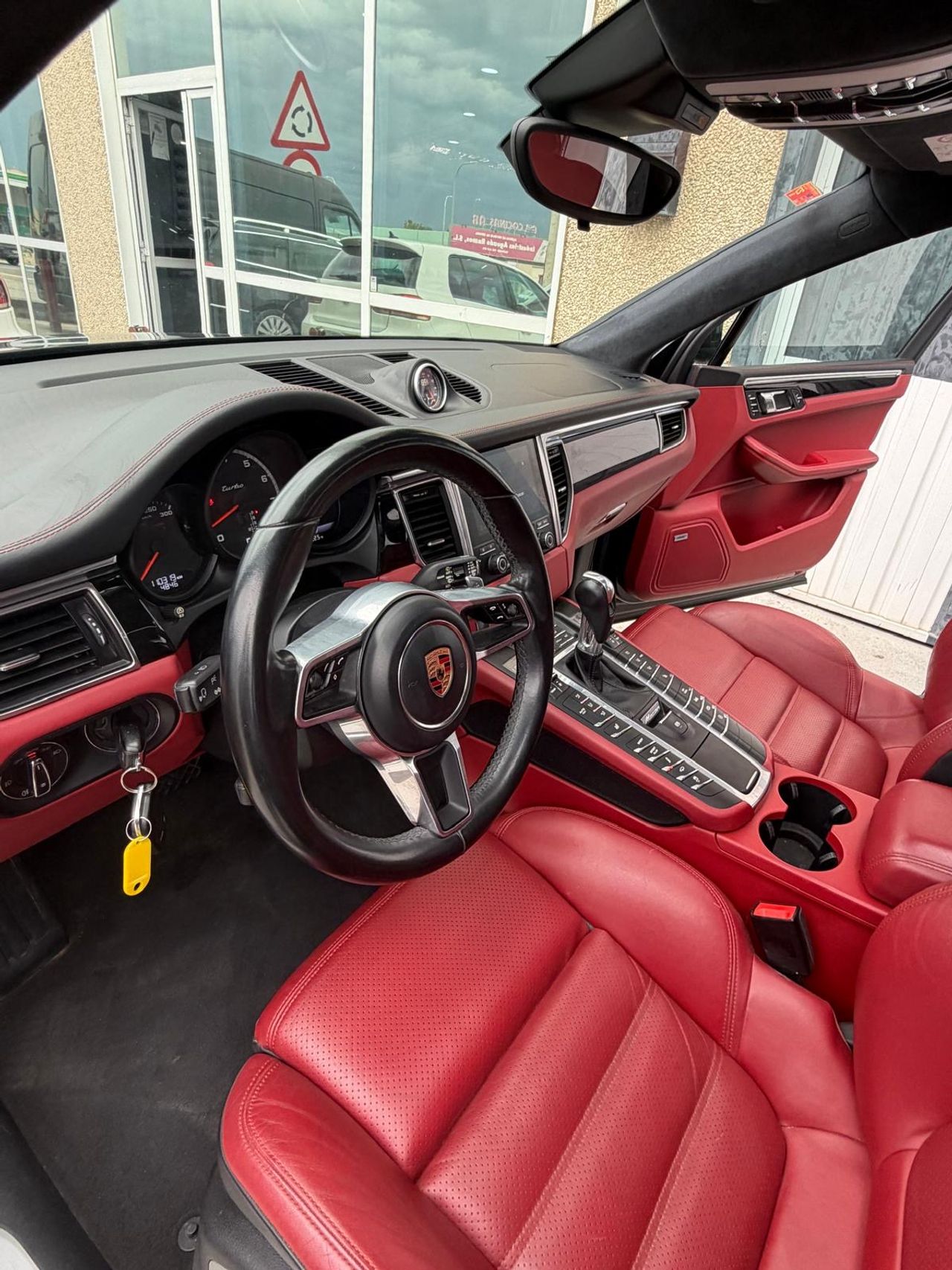 Porsche Macan TURBO 400CV - Foto 15