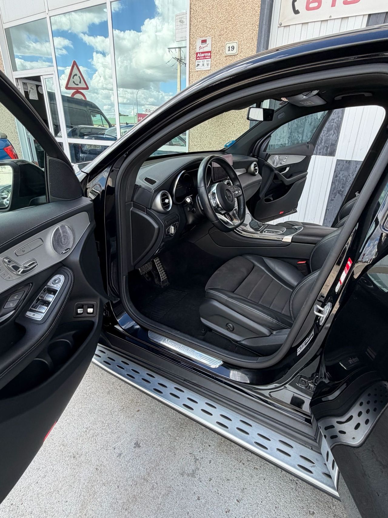 Mercedes GLC Coupé 300 e 4 matic - Foto 13