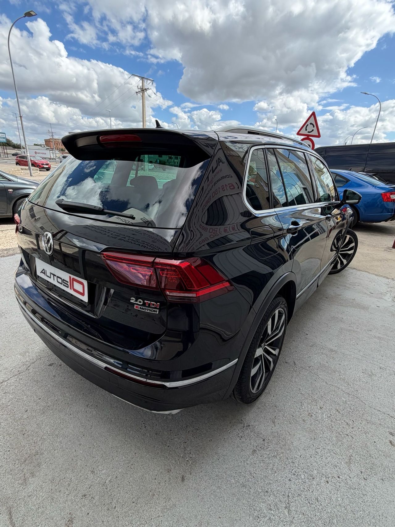 Volkswagen Tiguan 240cv r line - Foto 8
