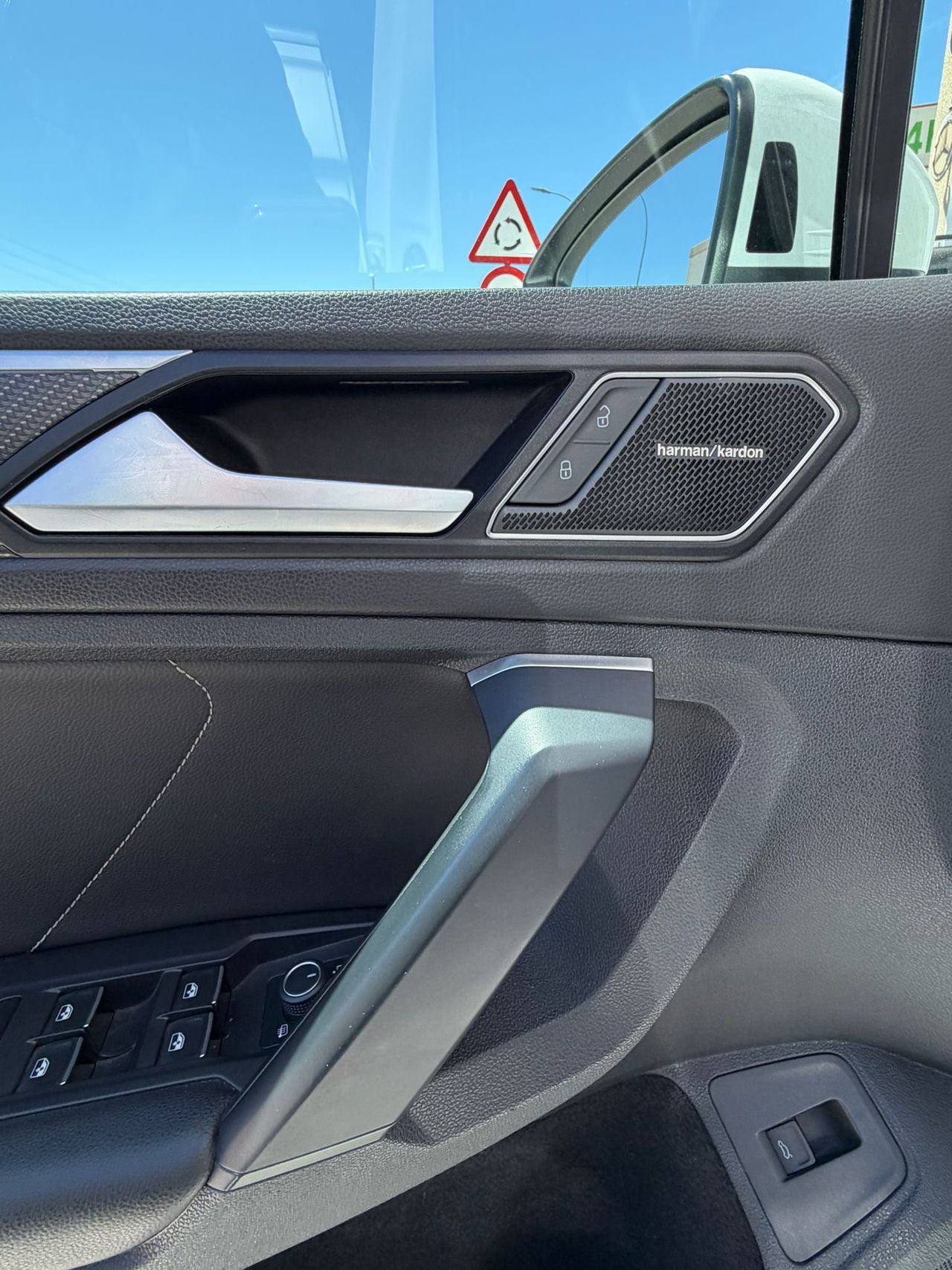 Volkswagen Tiguan r line 150cv DSG - Foto 12