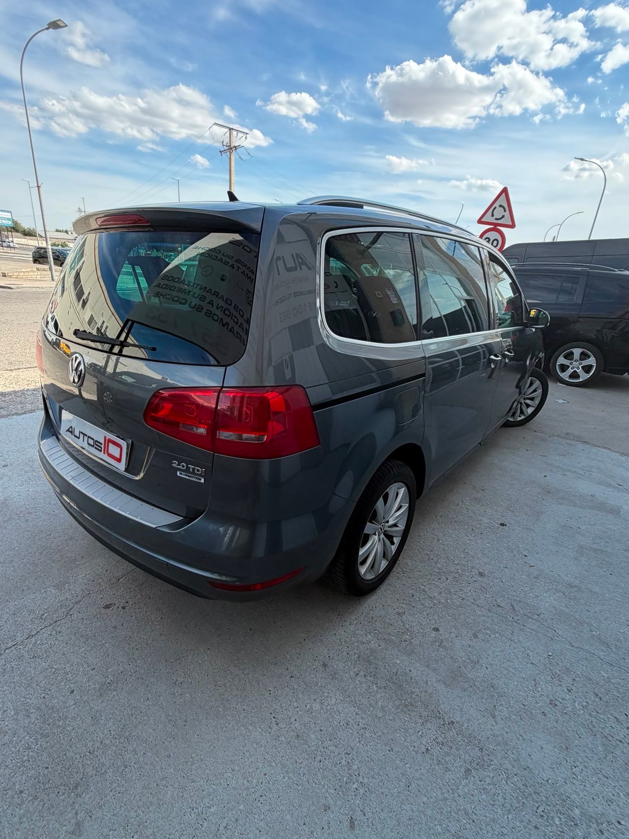 Volkswagen Sharan Sharan Advance 2.0 TDI 140 CV DSG Bluemotion Technology 7 plazas cambio automatico 177CV - Foto 6