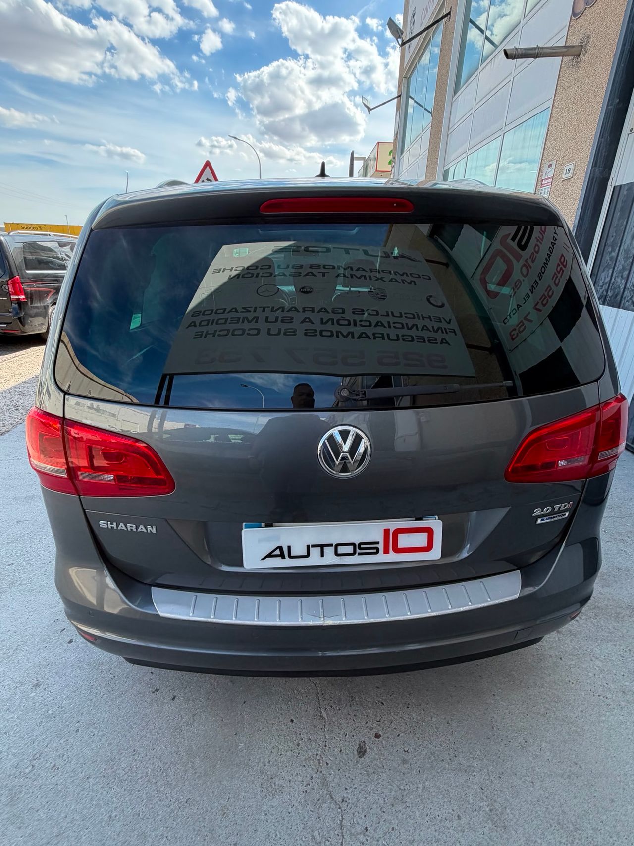 Volkswagen Sharan Sharan Advance 2.0 TDI 140 CV DSG Bluemotion Technology 7 plazas cambio automatico 177CV - Foto 17