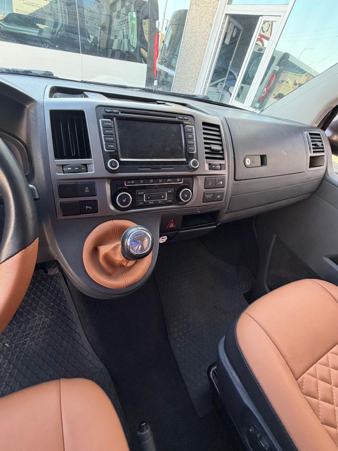 Volkswagen Transporter 8 PLAZAS - Foto 16