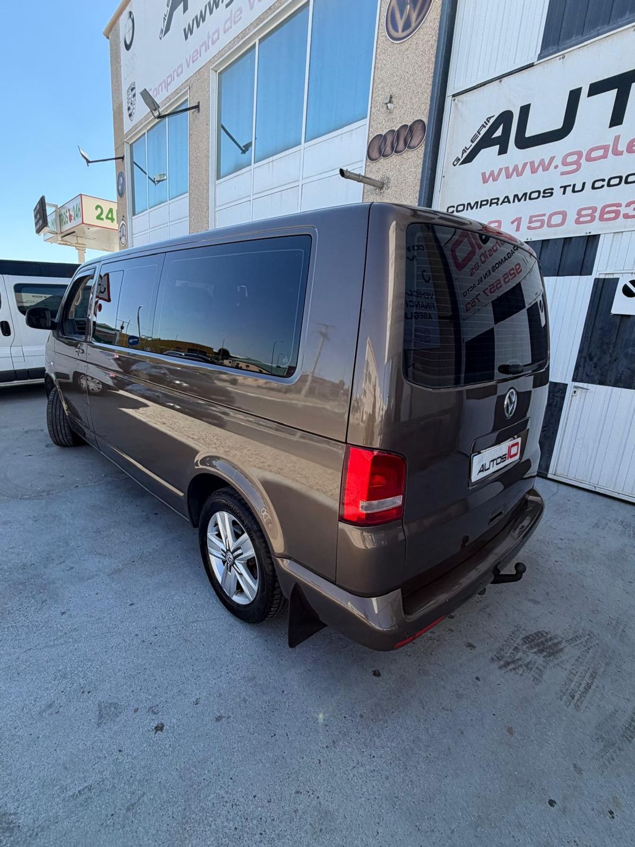Volkswagen Transporter 8 PLAZAS - Foto 6