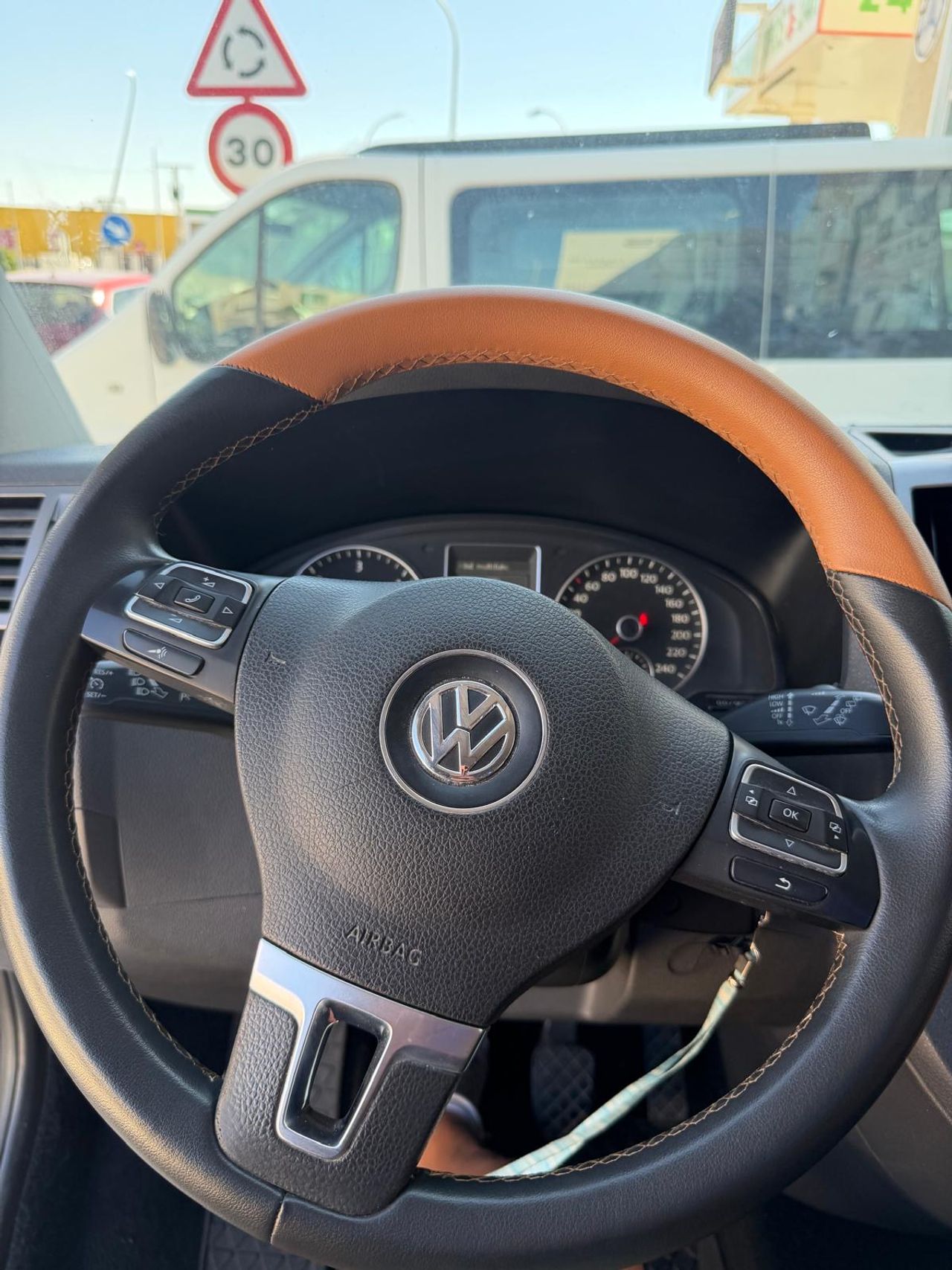 Volkswagen Transporter 8 PLAZAS - Foto 17