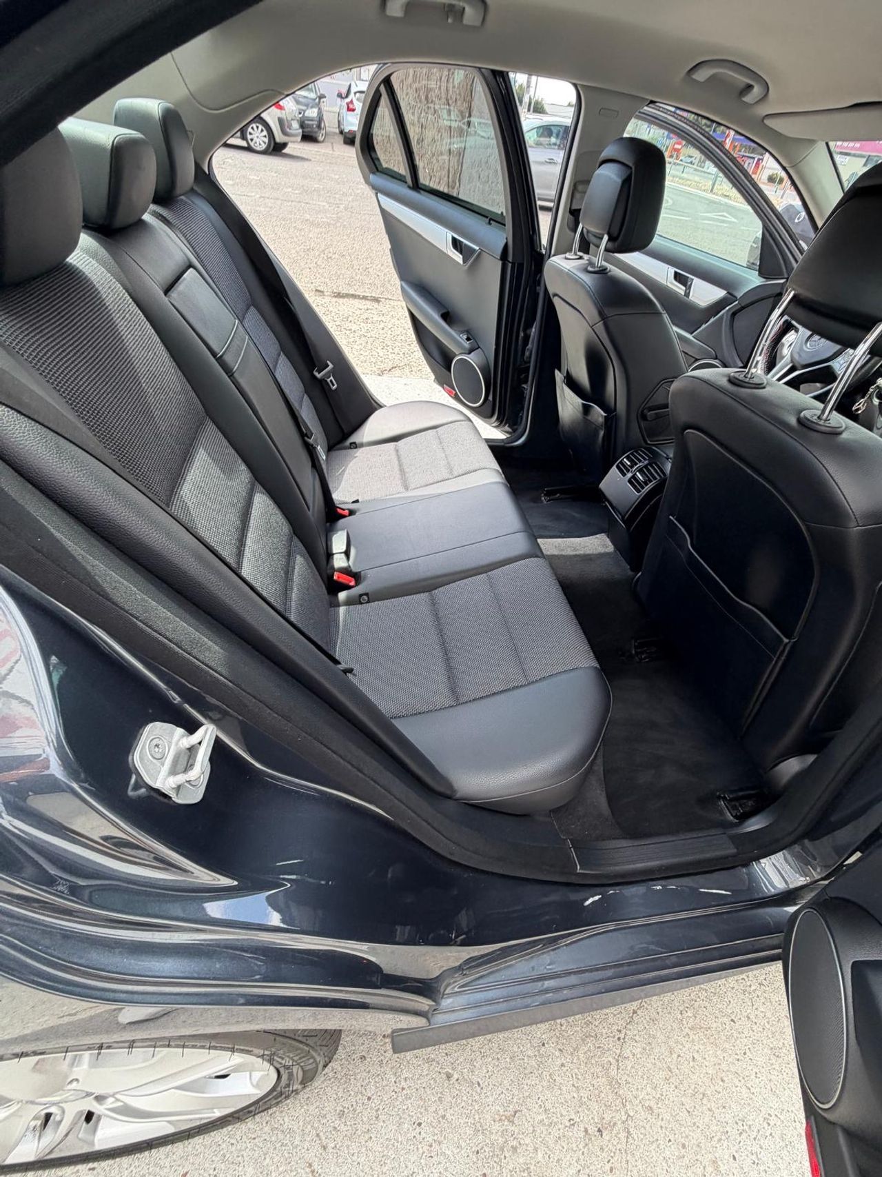Mercedes Clase C C 200 CDI BlueEFFICIENCY Berlina - Foto 9