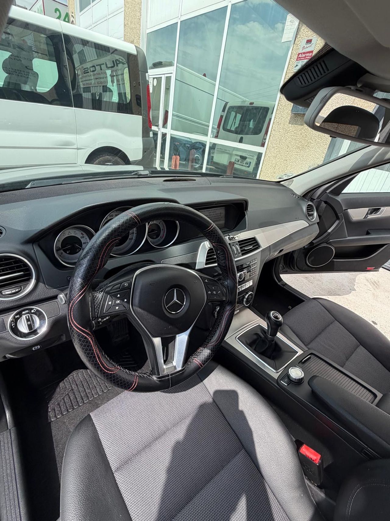Mercedes Clase C C 200 CDI BlueEFFICIENCY Berlina - Foto 14