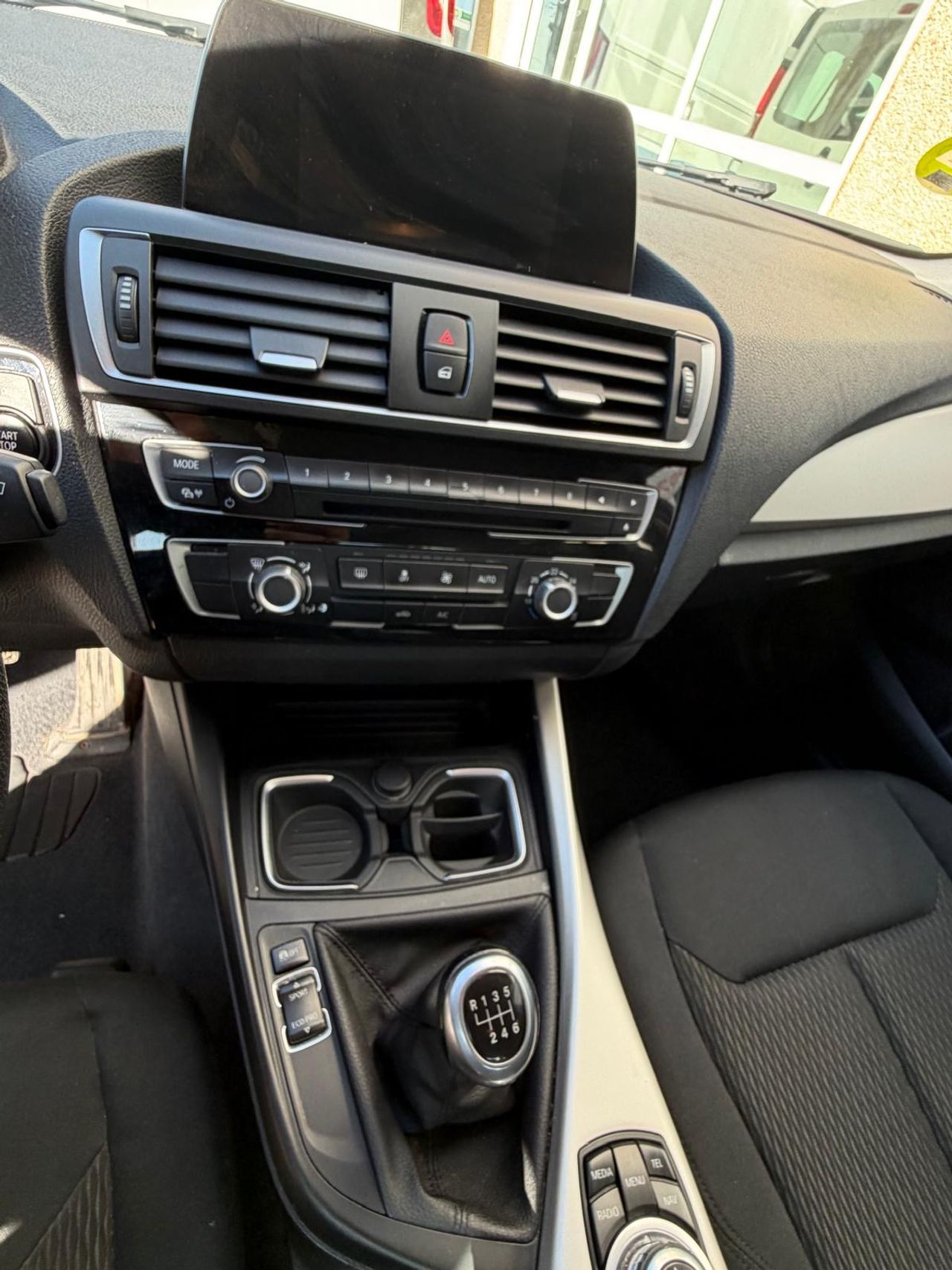 BMW Serie 1 116d 5p EfficientDynamics - Foto 18