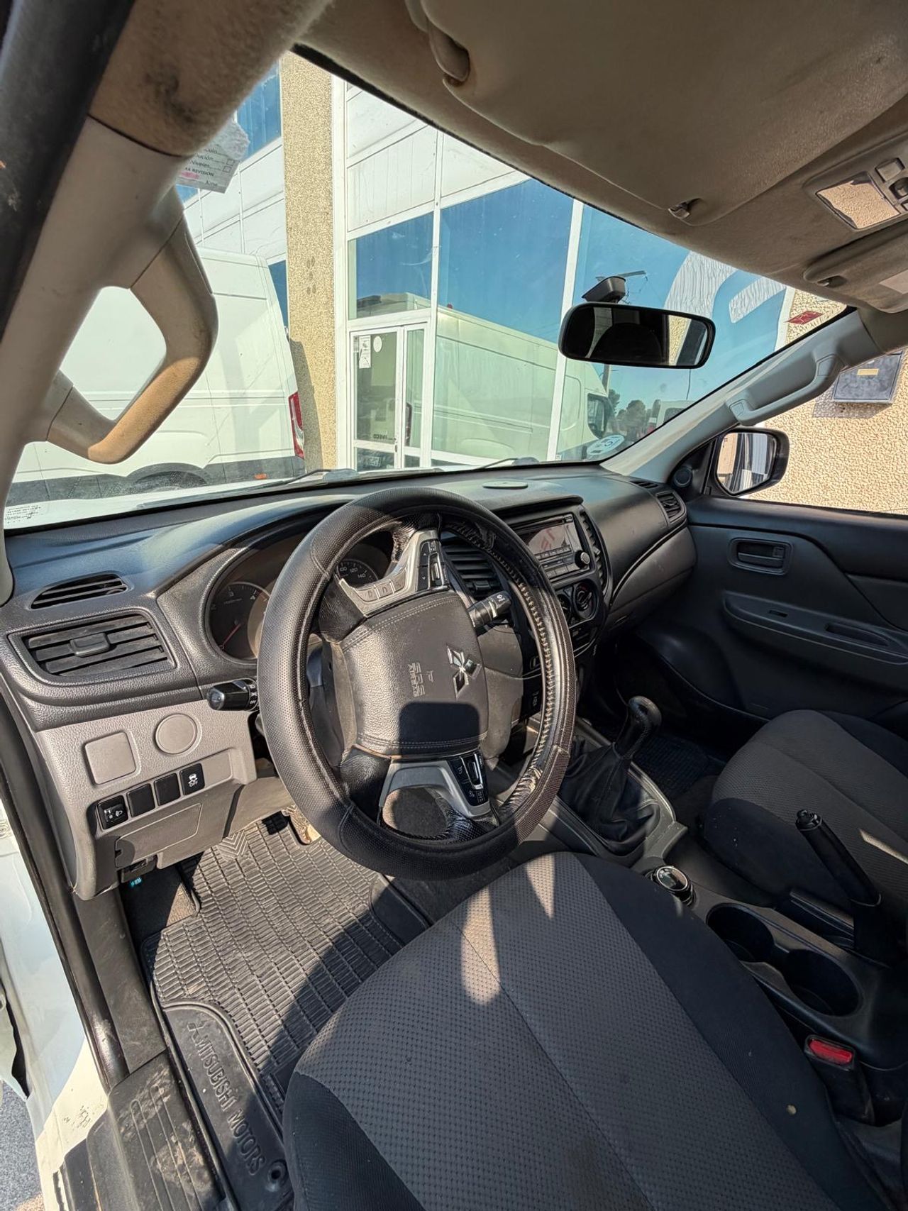 Mitsubishi L200 Double Cab 250 DI-D Motion - Foto 10
