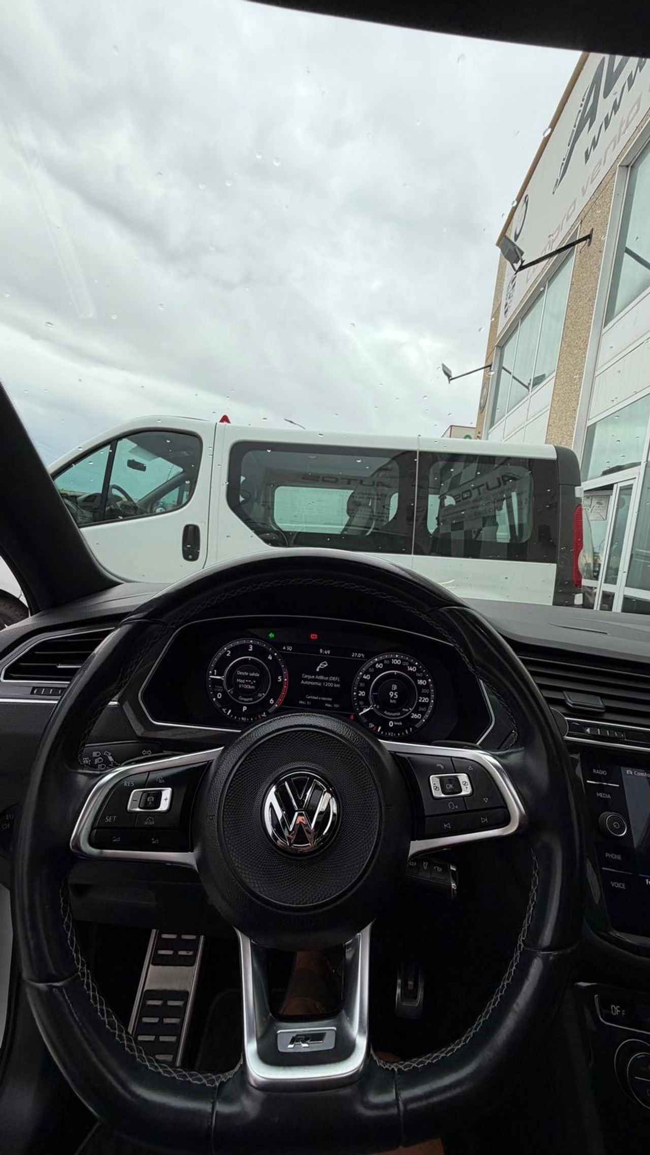 Volkswagen Tiguan R LINE 4MOTION 240CV - Foto 13