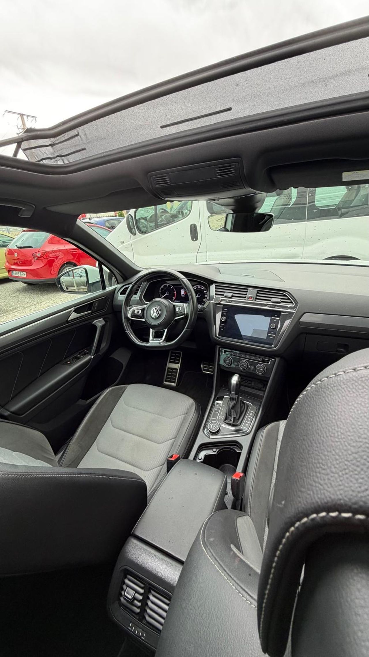 Volkswagen Tiguan R LINE 4MOTION 240CV - Foto 10