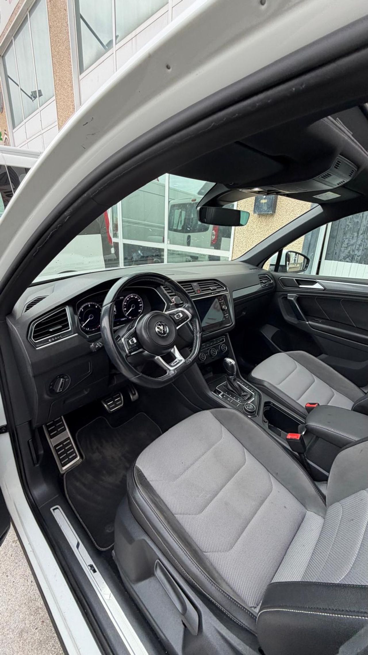 Volkswagen Tiguan R LINE 4MOTION 240CV - Foto 12