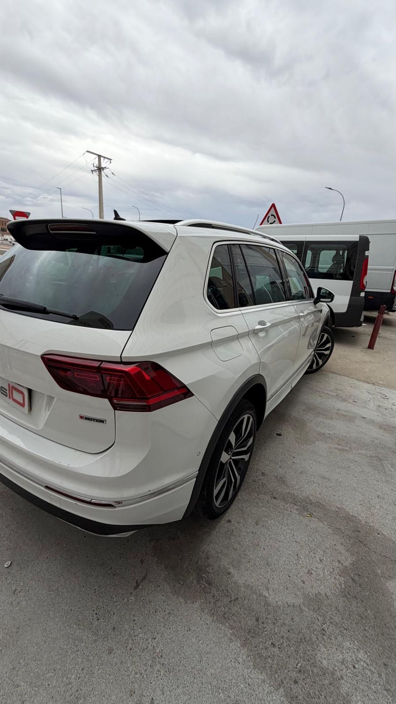 Volkswagen Tiguan R LINE 4MOTION 240CV - Foto 7