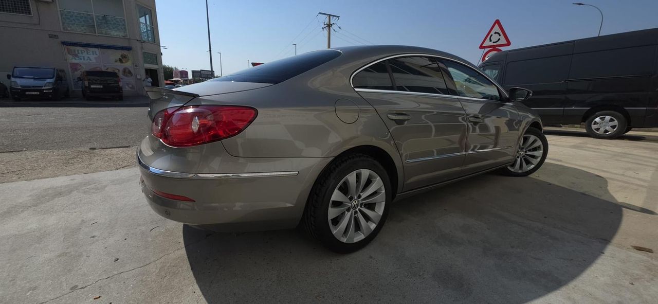 Volkswagen Passat CC 1.8 gasolina 160cv - Foto 5