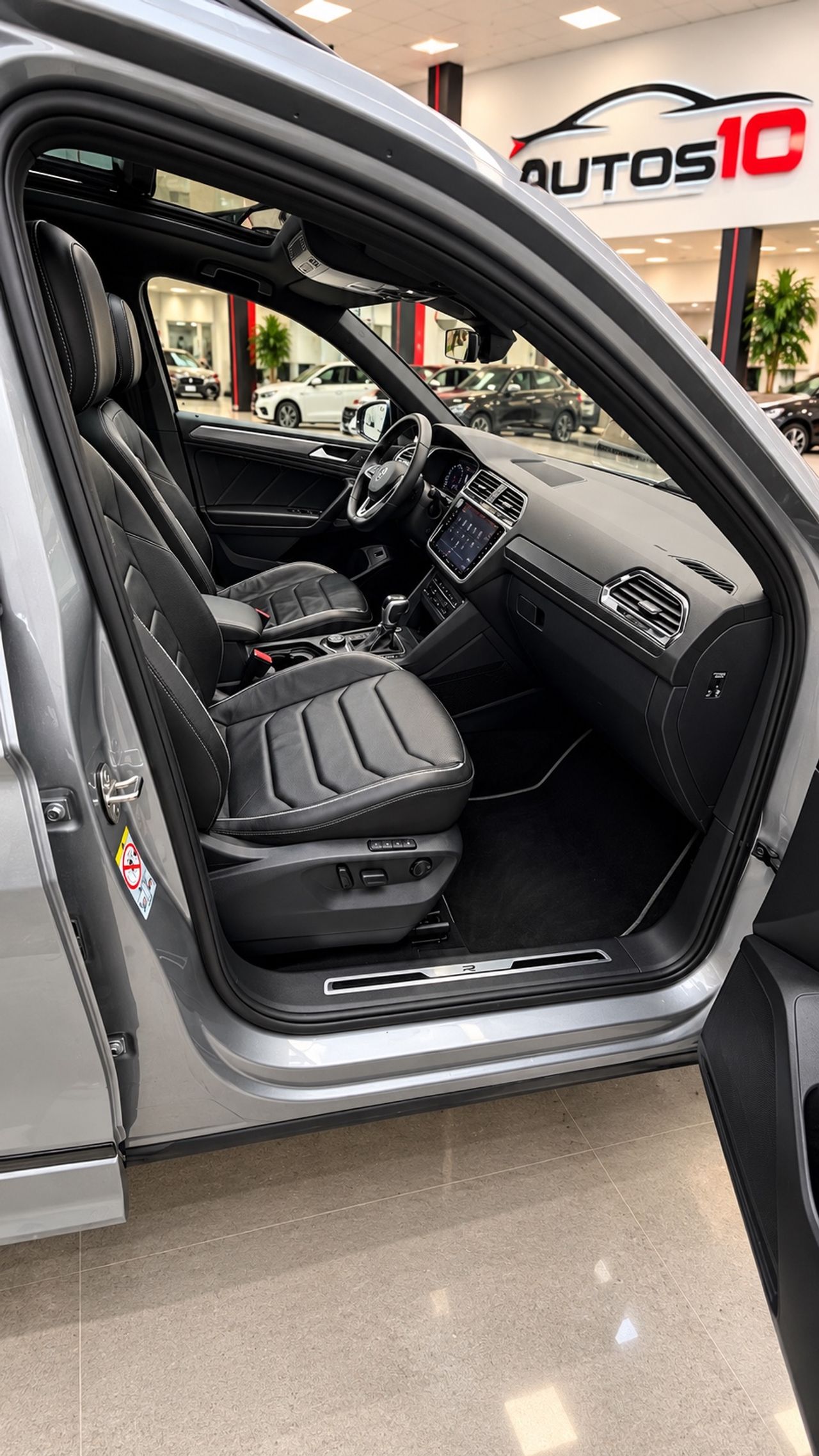 Volkswagen Tiguan Allspace R-Line 2.0 TDI 147 kW rl ine 7 plazas 200cv - Foto 10