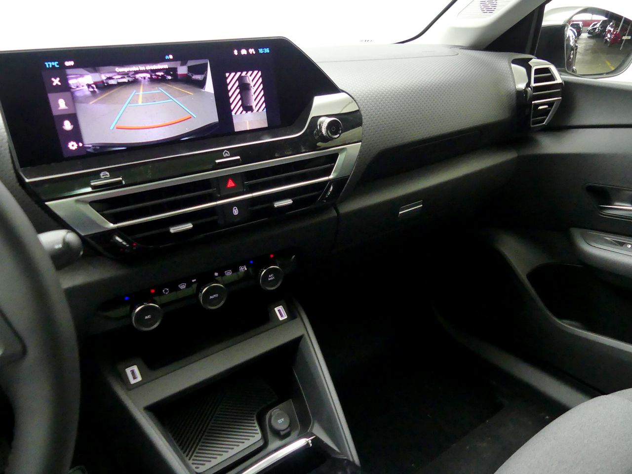 Citroën C4 BEV 50 KWH ELECTRIC SHINE 136 5P - foto 22