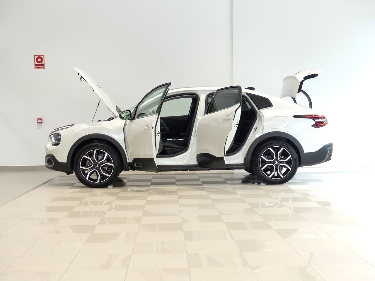 Citroën C4 X BEV 50 KWH ELECTRIC SHINE 136CV 4P - foto 7