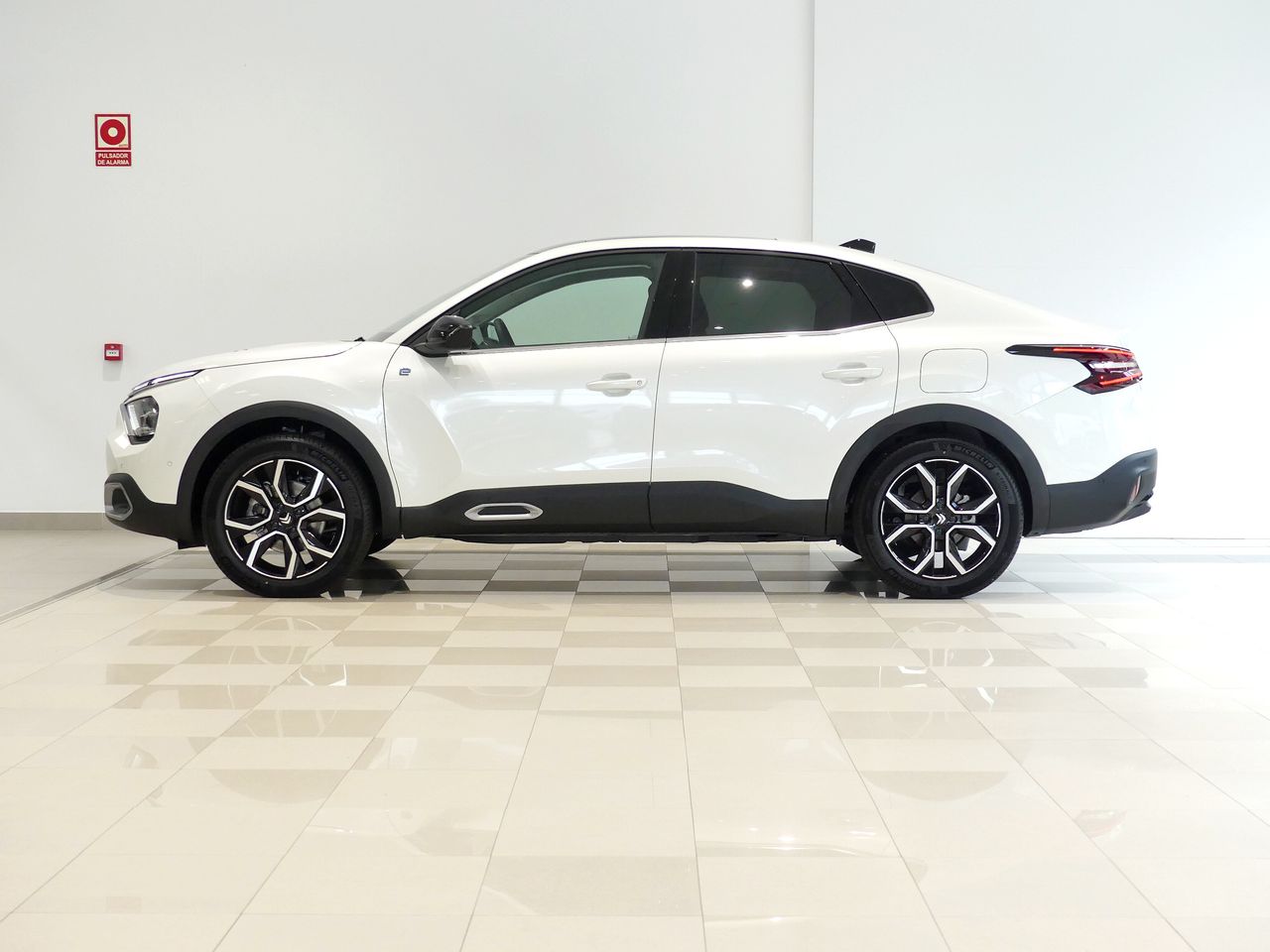 Citroën C4 X BEV 50 KWH ELECTRIC SHINE 136CV 4P - foto 6