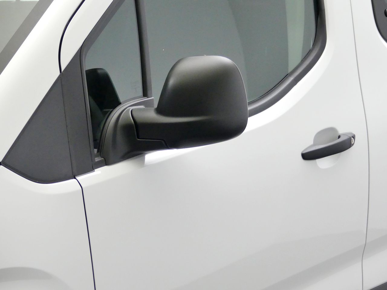 Citroën Berlingo BEV 50KWH TALLA M LIVE PACK AUTO 136 4P - foto 14