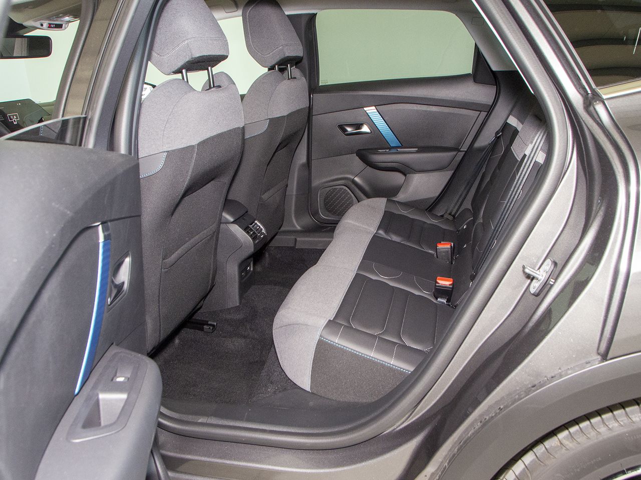 Citroën C4 X BEV 50 KWH ELECTRIC SHINE 136 4P - foto 19