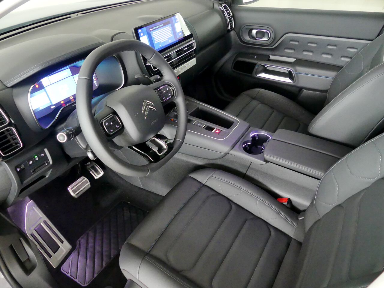 Citroën C5 Aircross 1.6 HYBRID 225 SHINE PACK AUTO 225 5P - foto 15