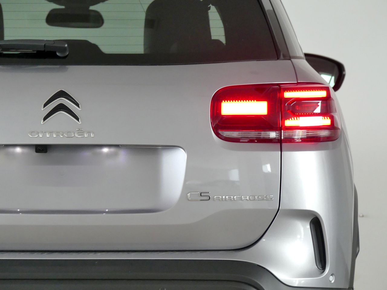 Citroën C5 Aircross 1.6 HYBRID 225 SHINE PACK AUTO 225 5P - foto 13