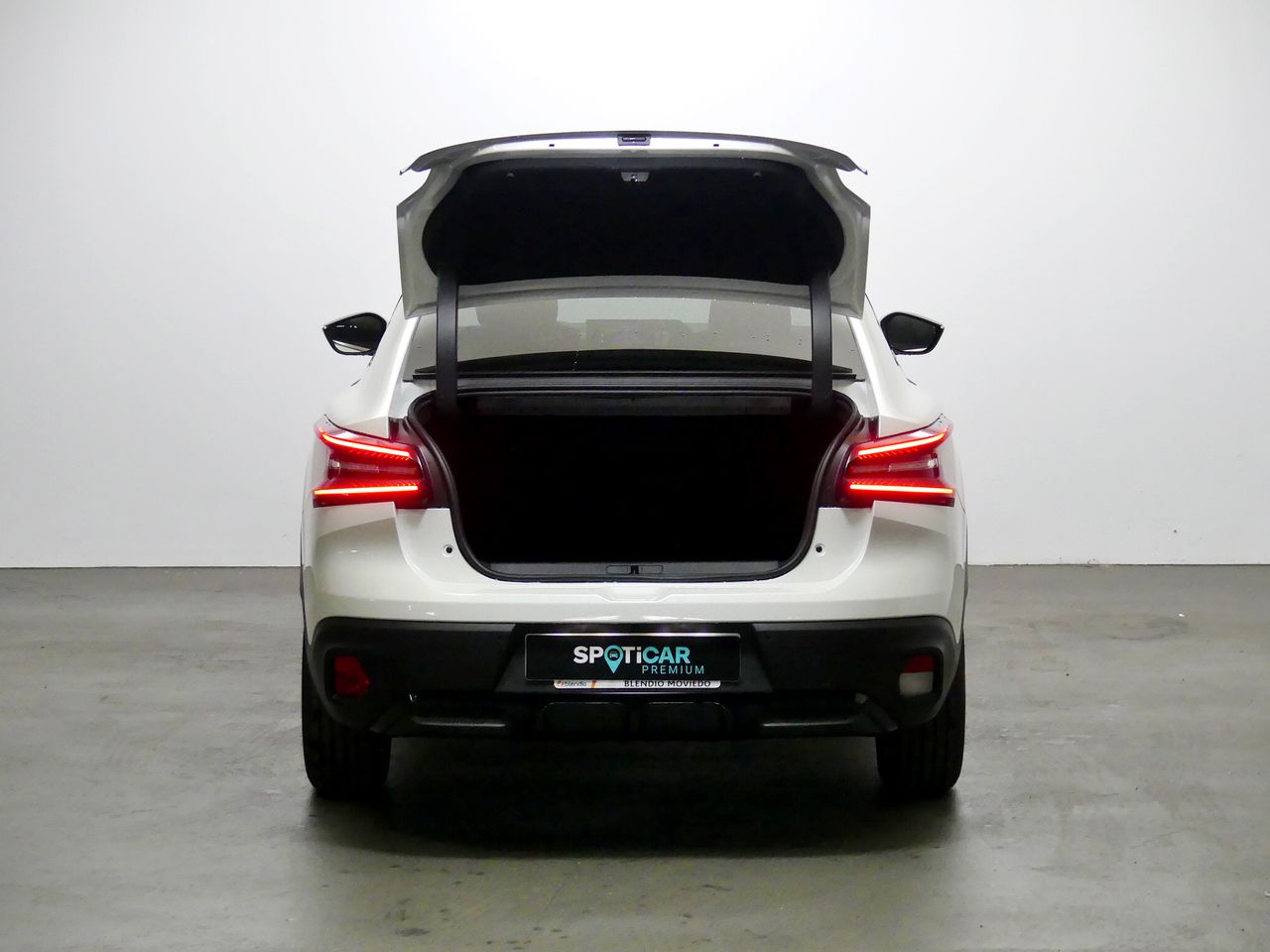 Citroën C4 X BEV 100 KWH ELECTRIC SHINE 136 4P - foto 8