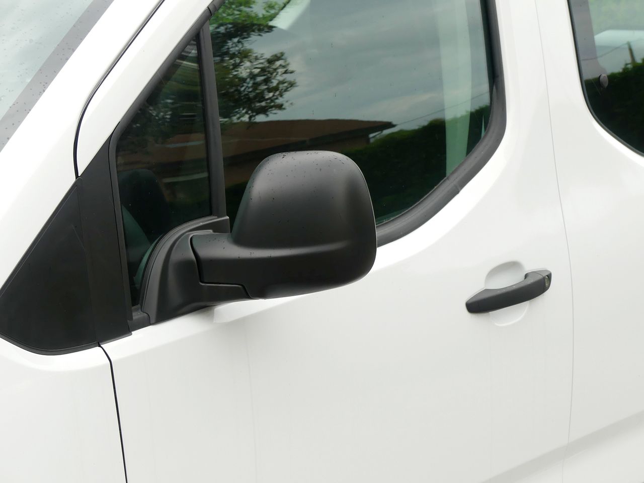 Citroën Berlingo BEV 50KWH TALLA M LIVE PACK AUTO 136 4P - foto 13