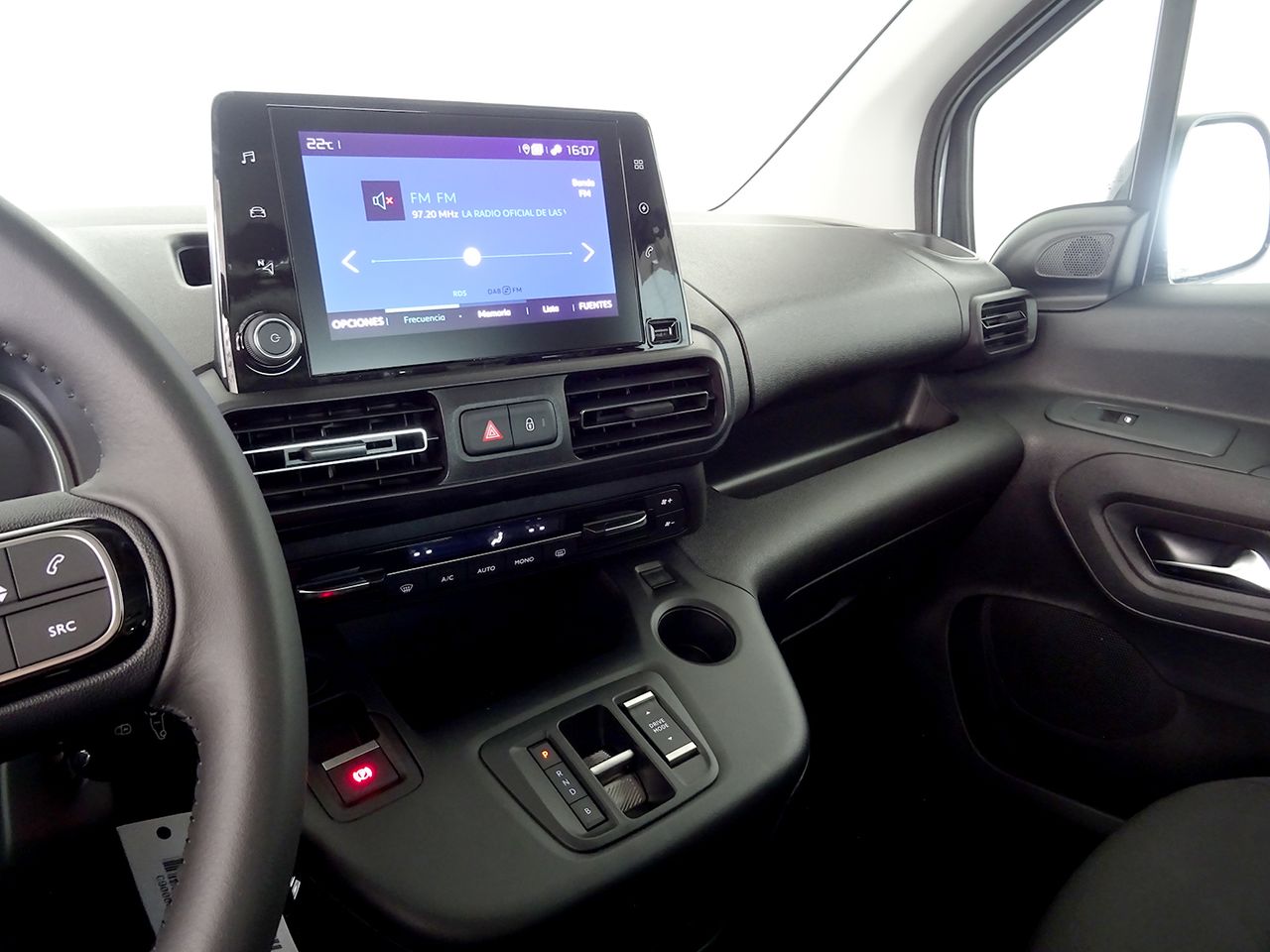 Citroën Berlingo BEV 50KWH TALLA M SHINE AUTO 136CV 5P - foto 22