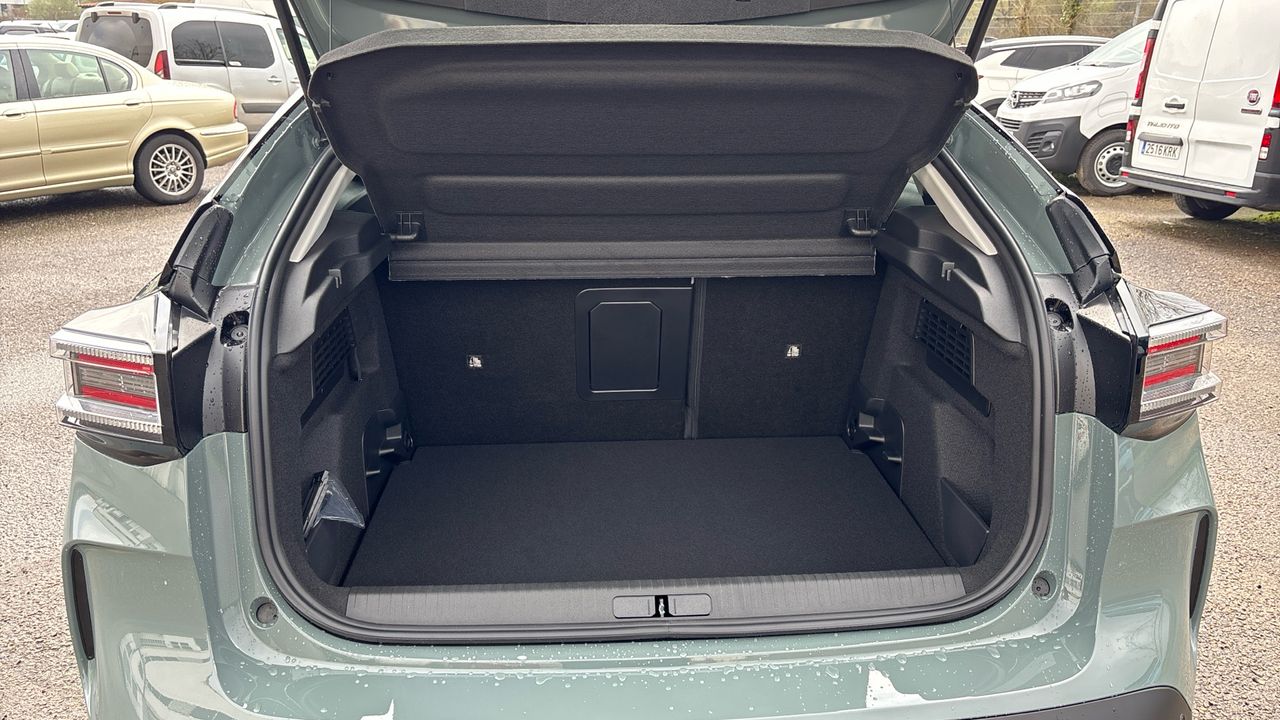 Citroën C4 BEV 54KWH 115KW MAX 156CV 5P - foto 9