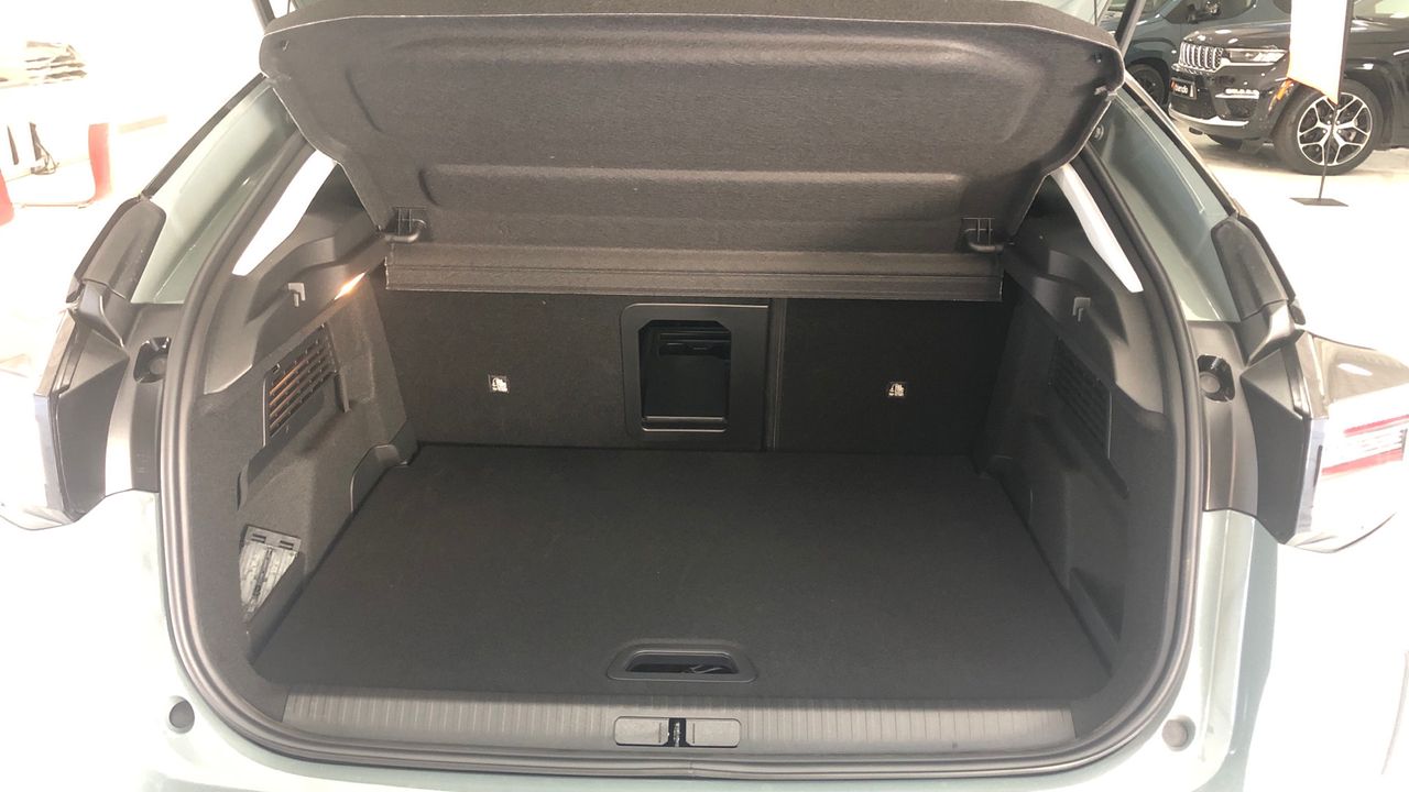 Citroën C4 BEV 54KWH 115KW MAX 156 5P - foto 9