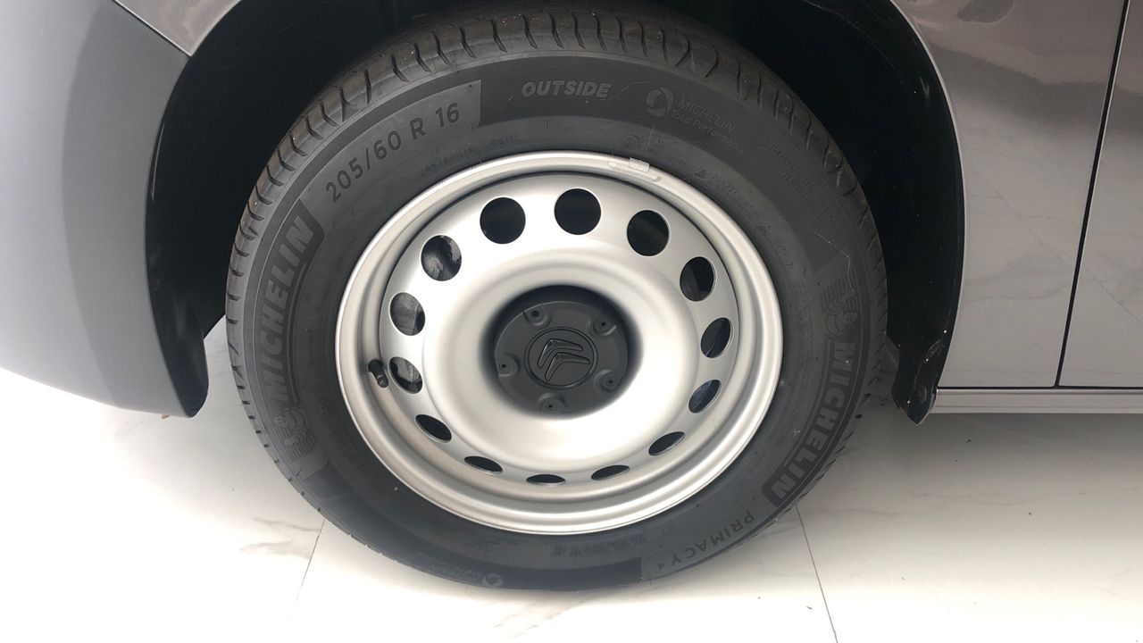 Citroën Berlingo BEV 50KWH TALLA M 136 4P - foto 10