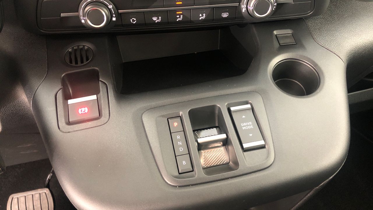 Citroën Berlingo BEV 50KWH TALLA M 136 4P - foto 16