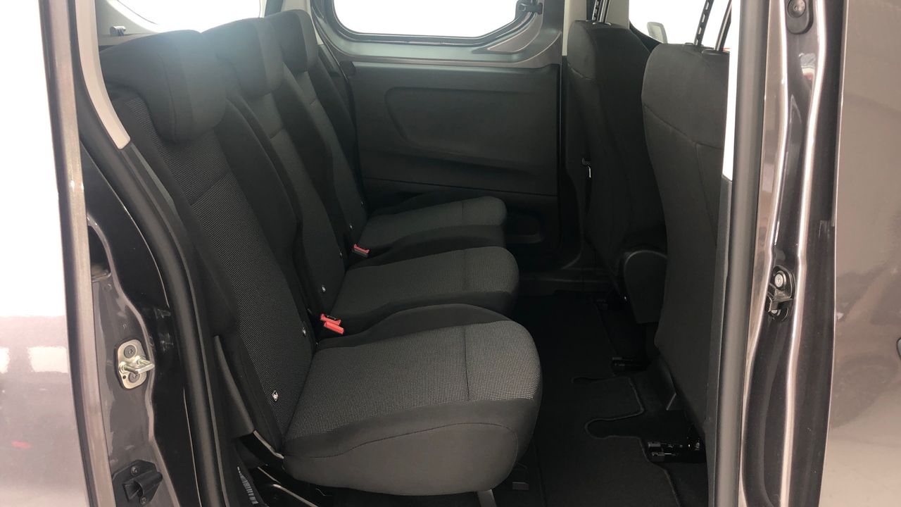 Citroën Berlingo BEV 50KWH TALLA M 136 4P - foto 13