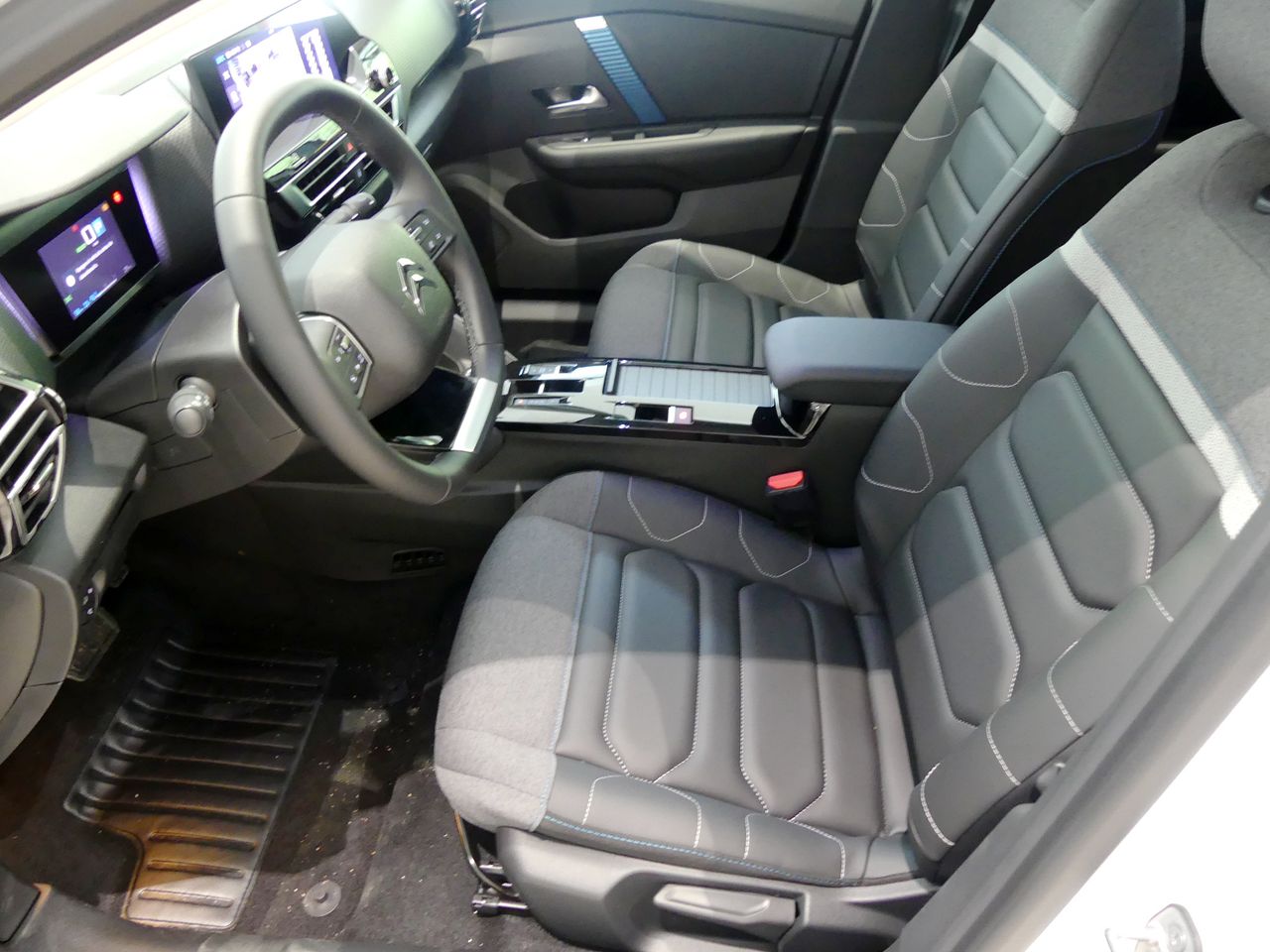 Citroën C4 X BEV 50 KWH ELECTRIC SHINE 136CV 4P - foto 15