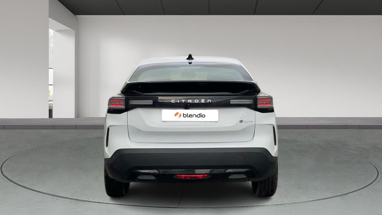 Citroën C4 BEV 54KWH 115KW PLUS 156 5P - foto 8